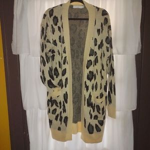 NEW w/o tag Exlura Cheetah Cardigan